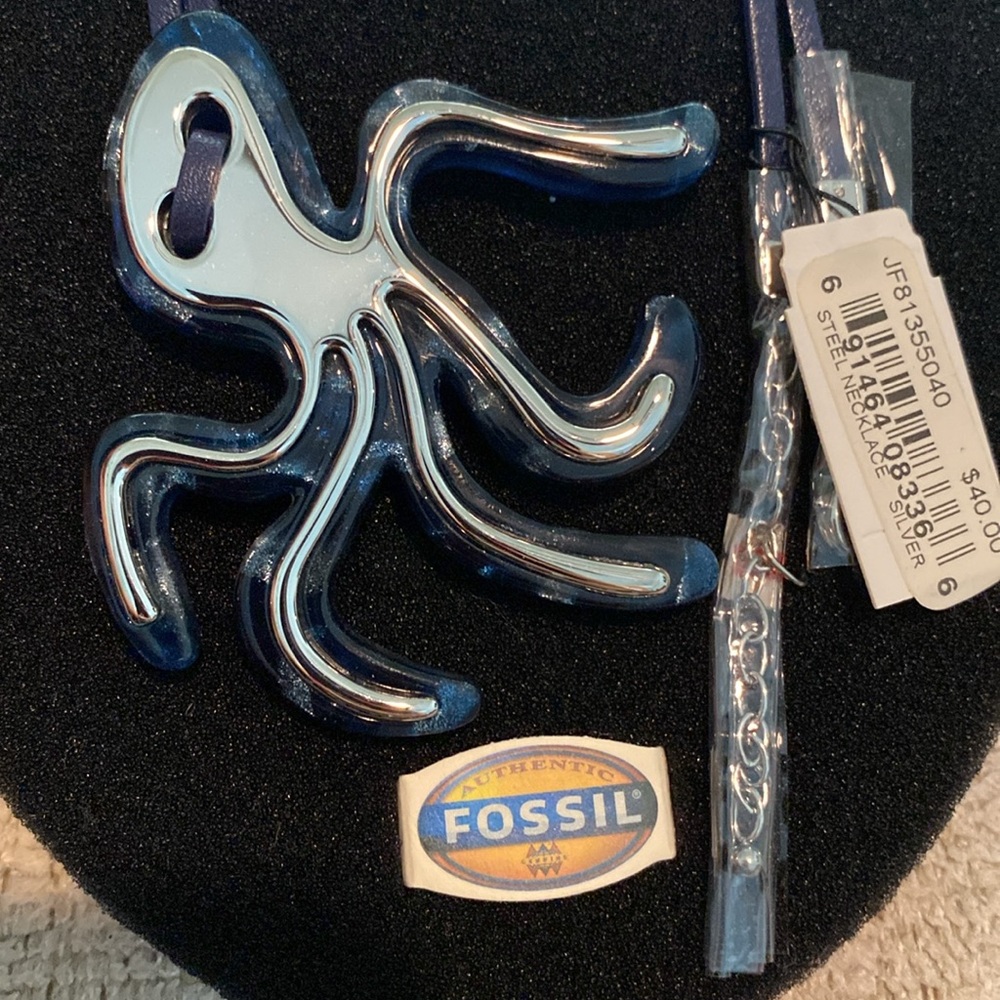 NWT RARE Fossil Octopus 16” Necklace Silver silver backing. Discontinued item!!
